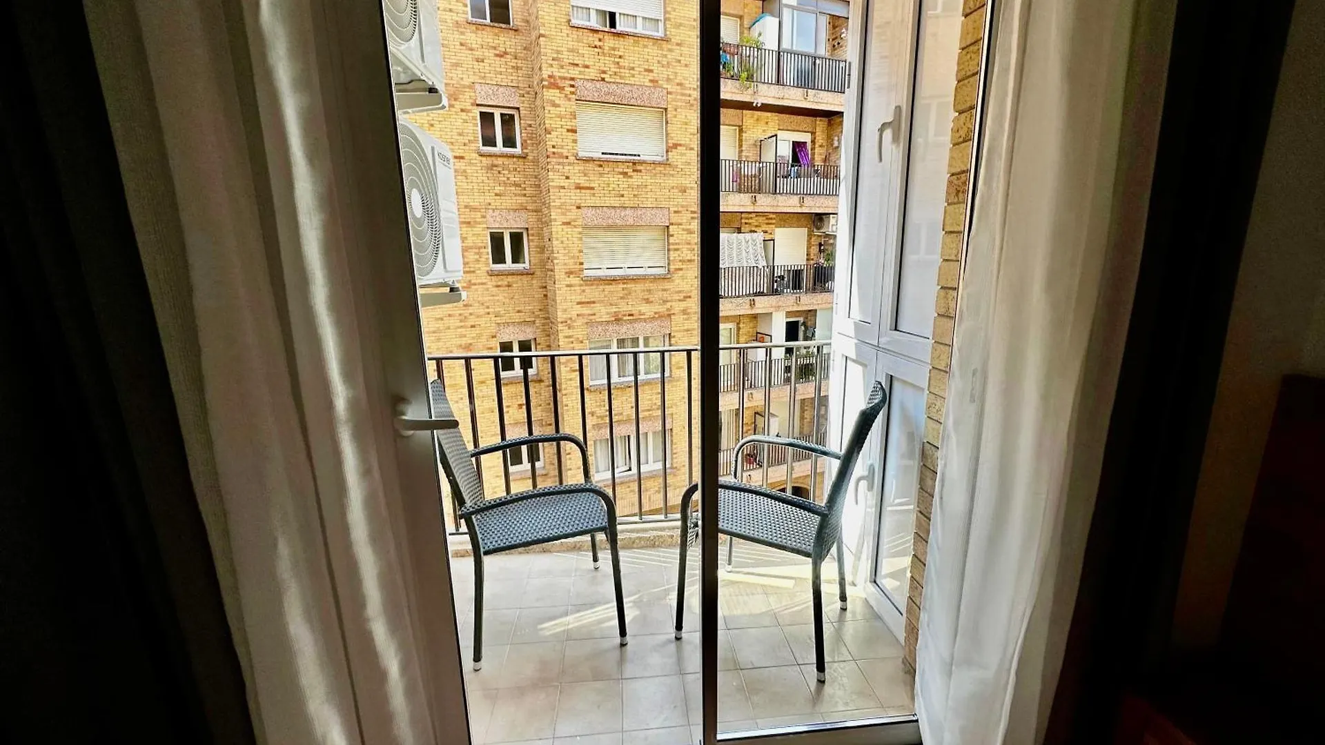 Newly Renovated Apartment, 6 Mins To The Beach Lloret de Mar 0*,