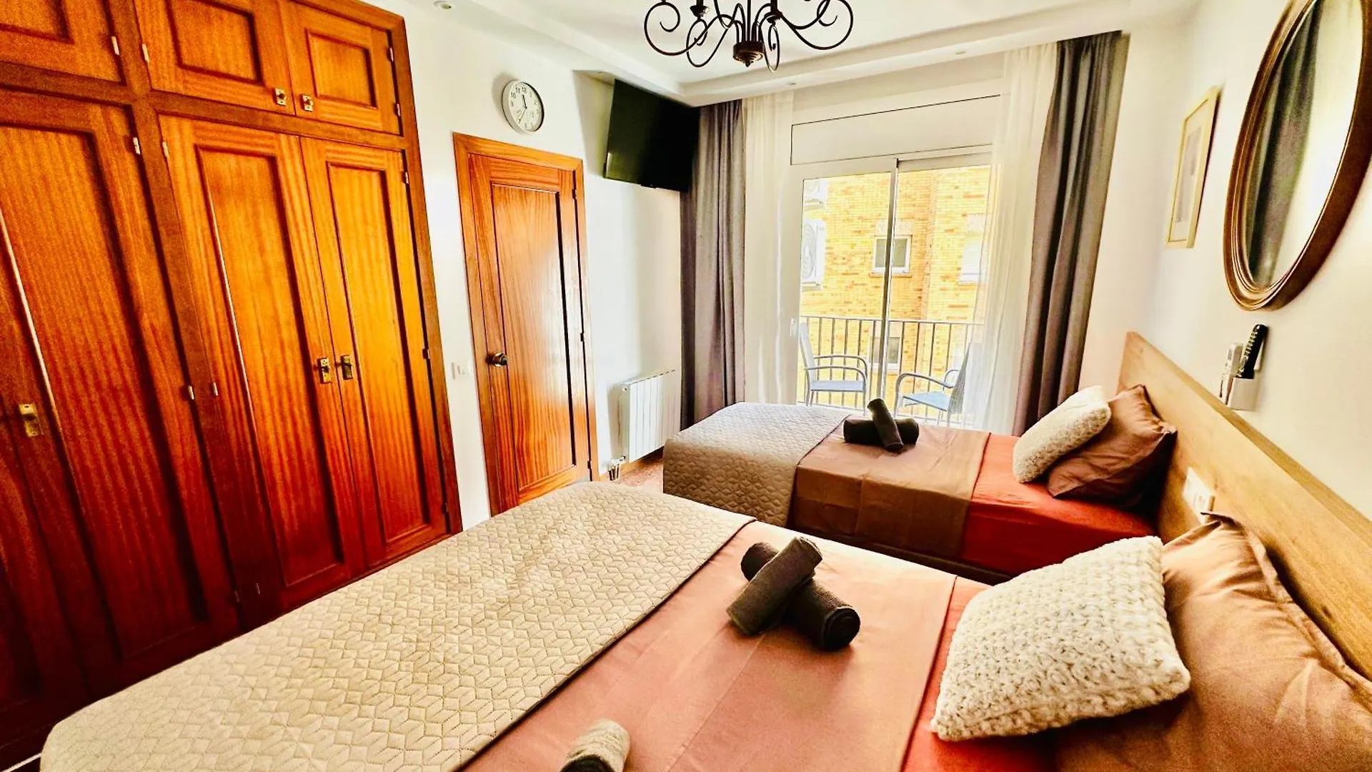 Newly Renovated Apartment, 6 Mins To The Beach Lloret de Mar 0*,  Spain
